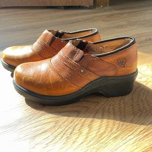 Ariat - Steel Toe Non Slip Leather Safety Clogs - barely worn